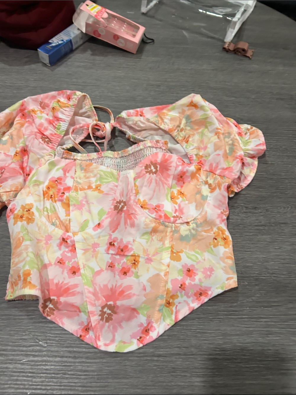SHEIN Pink and Peach Floral Puff-Sleeve Crop Top